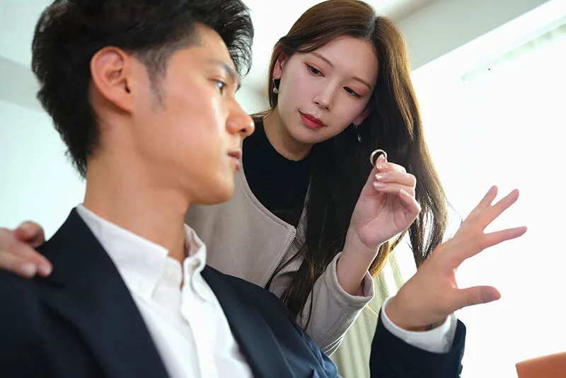 Cô vợ đi đi giã ngoại, gã chồng ở nhà bị nhỏ em người vợ gạ xxx không trượt phát nào